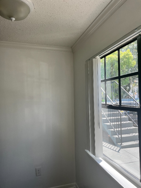 Foto del edificio - 3215 Baird Ave