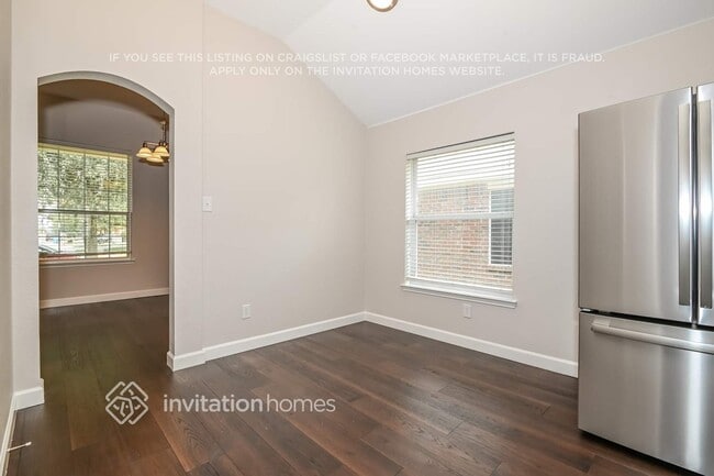 Building Photo - 1005 Grimes Dr
