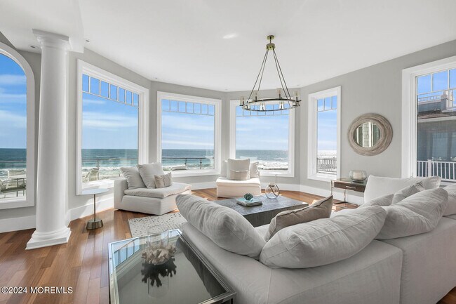Foto del edificio - 15 Tradewinds Ln