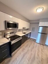 Building Photo - 846 Massachusetts Ave