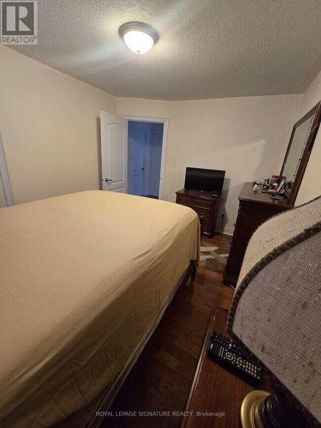 Photo du bâtiment - 19 Red Plant Crescent