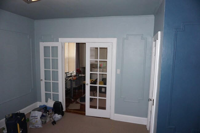 Building Photo - 844 68th St