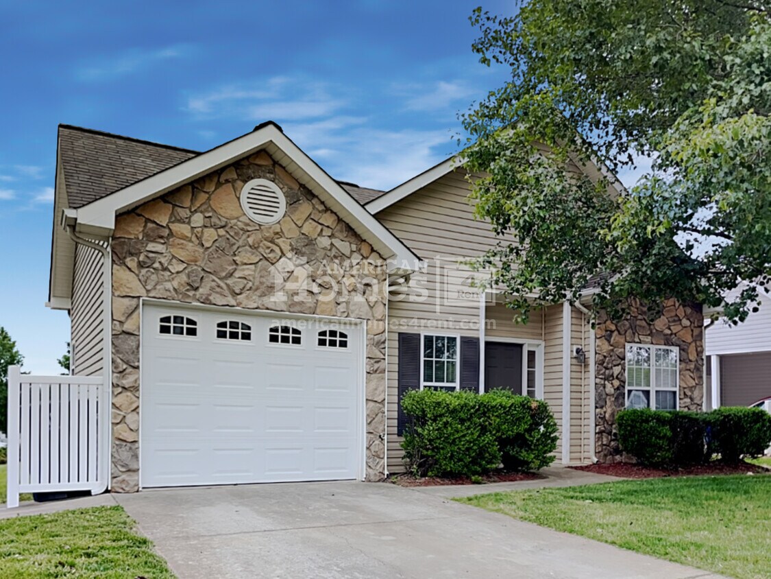 104 Cameron Way Circle House Rental in WinstonSalem, NC