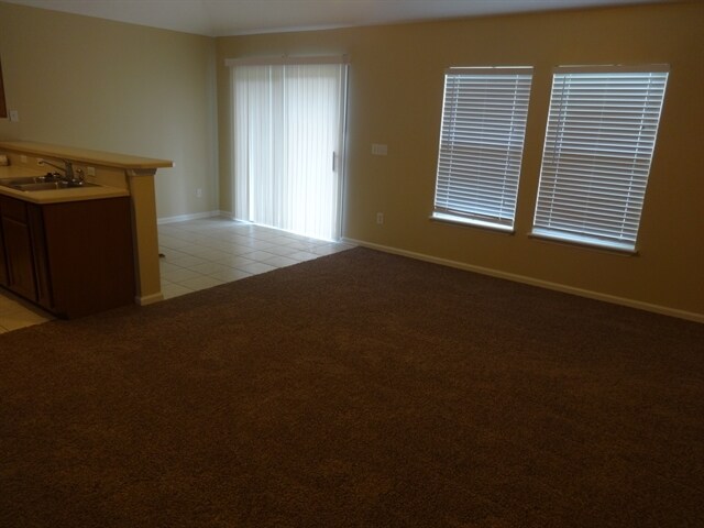 Building Photo - 2328 Eisner Dr