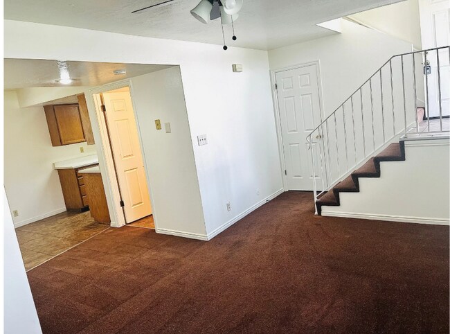 Foto del edificio - 699 600 W