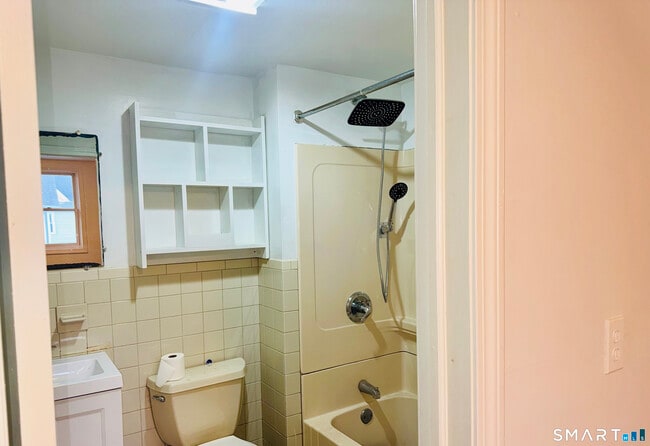 Foto del edificio - 470 Wood Ave