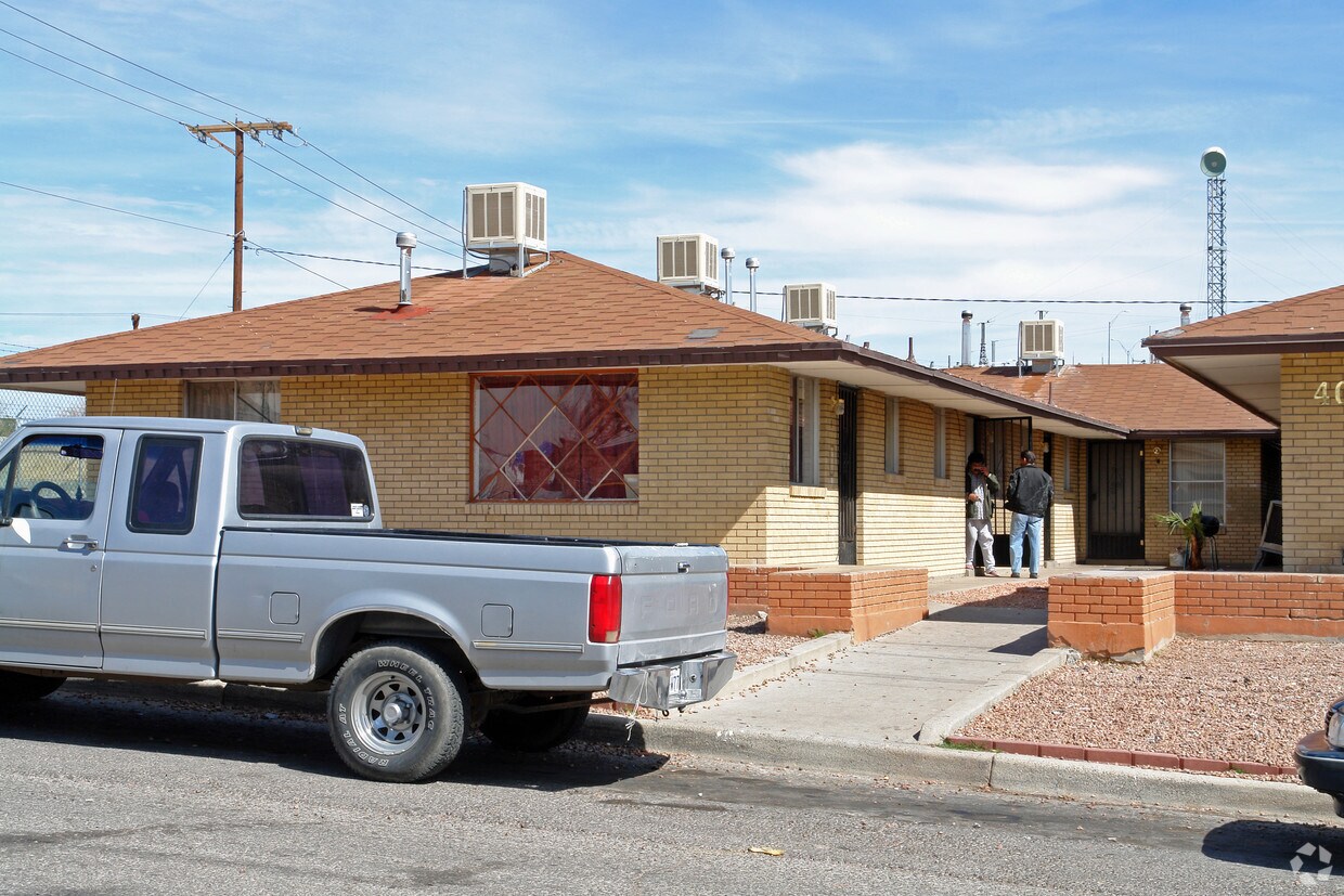 Foto del edificio - 4013-4019 Nashville Ave