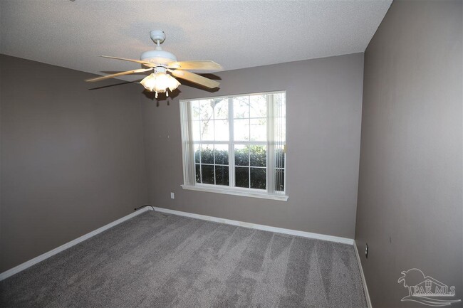 Foto del edificio - 319 Mizzen Ln