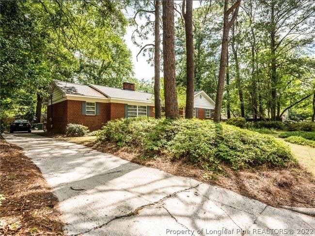 Building Photo - 307 W 18th St