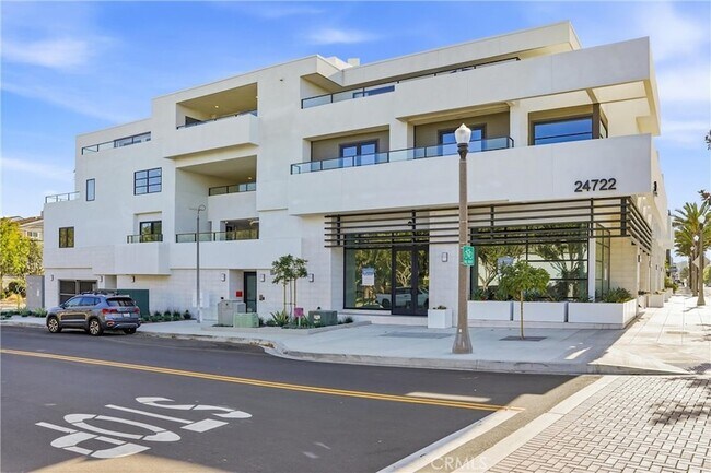 Foto del edificio - 24722 Del Prado Ave