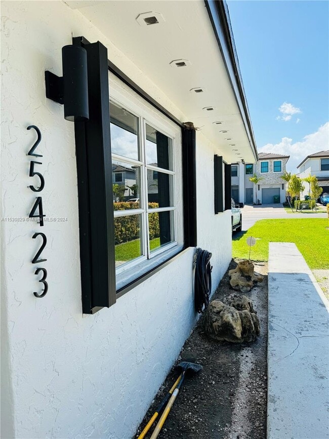 Building Photo - 25423 SW 108th Ave