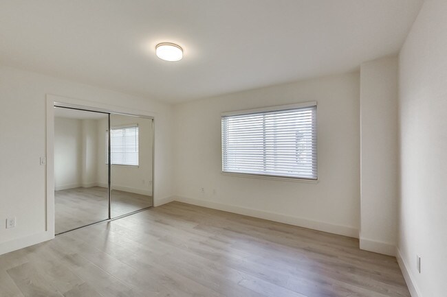 1 San Antonio Apartments Francisco Ca Building Photo 1 San Antonio Apartments