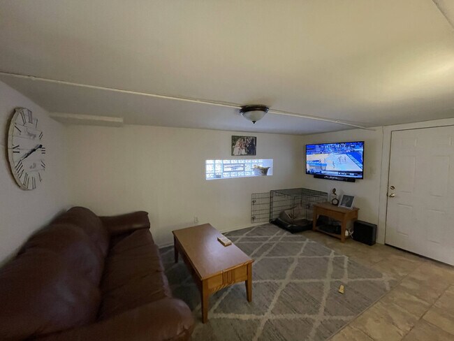 Building Photo - 4144 N Mozart St