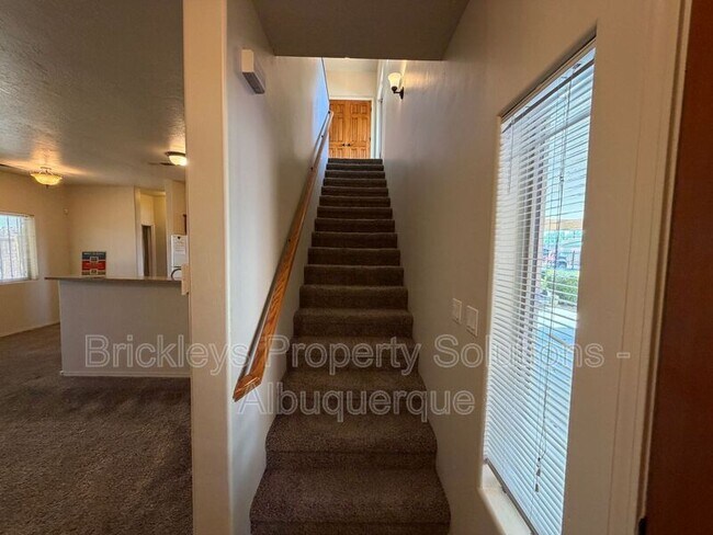 Foto del edificio - 605 Benicia Ln