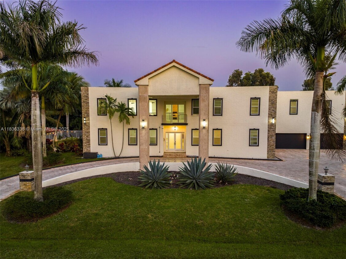 Foto principal - 1430 NW 114th Ave