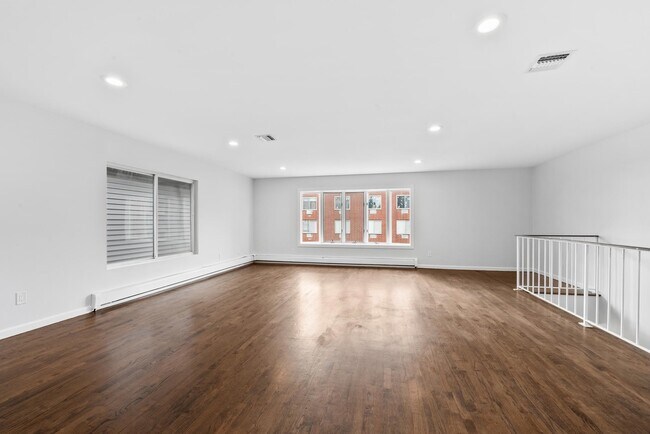 Foto del edificio - 1916 Grand Ave