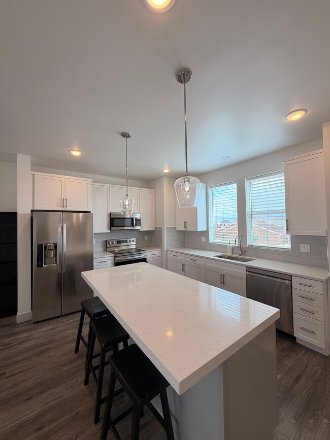 Photo - 11647 S Skyward Rd (South Jordan, UT) Townhome