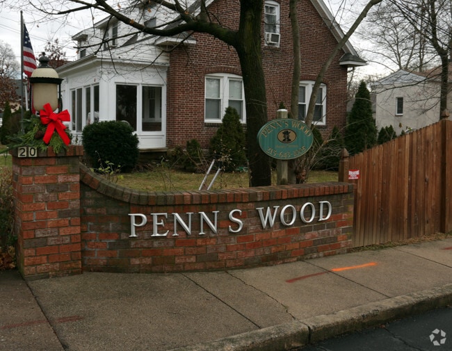 Penns Wood - Lola's Place