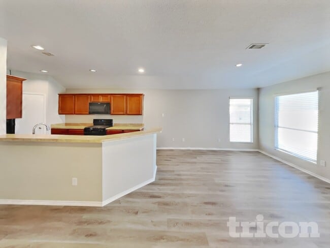 Building Photo - 20435 Shiloh Mist Ln