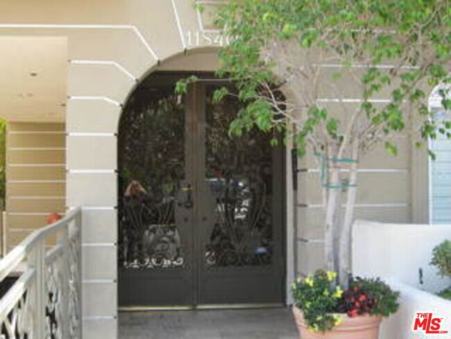 Foto del edificio - 11840 Dorothy St