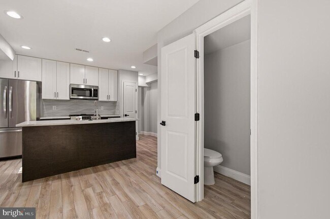 Foto del edificio - 1527 Morris Rd SE