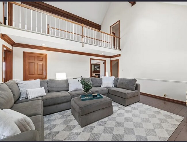 Foto del edificio - Spacious 5-Bedroom/6 Bath Home for Rent in Peters Township
