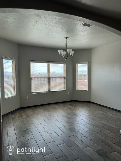 Foto del edificio - 1640 Camino Cantera, Los Lunas, NM, 87031
