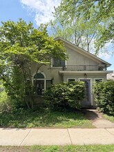 Building Photo - 281 S Winooski Ave
