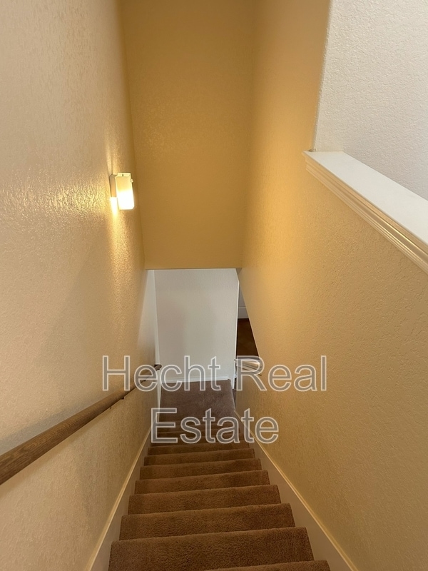 Foto del edificio - 8004 Maverick Climb