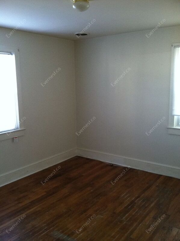 Building Photo - 2110 Harwood St