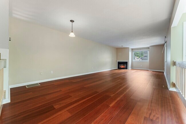 Building Photo - 22 Arrowhead Cir