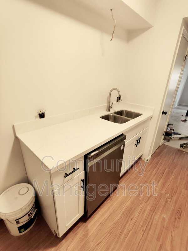 Primary Photo - 459 Apartment Ct Dr
