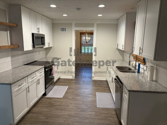 Foto del edificio - 120 Riley Ct