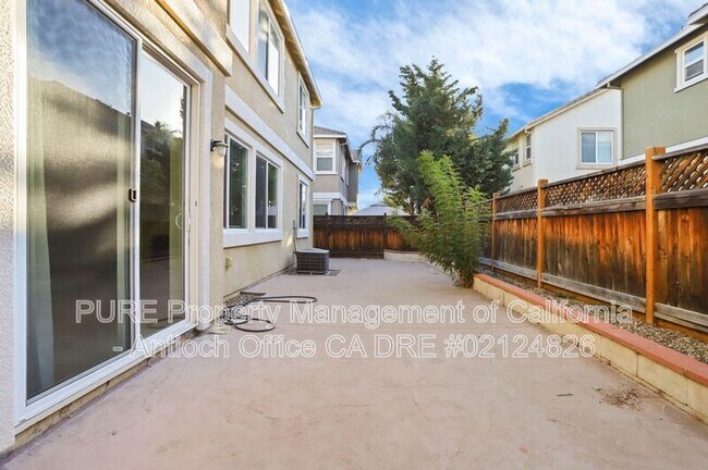 Foto del edificio - 2446 Mojave Dr