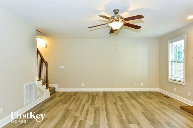 Foto del edificio - 416 Leslie Wood Drive