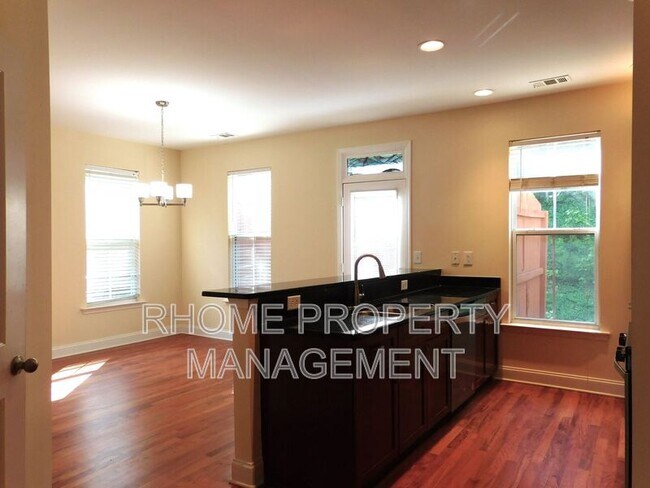 Foto del edificio - 5905 Brookside Oak Cir