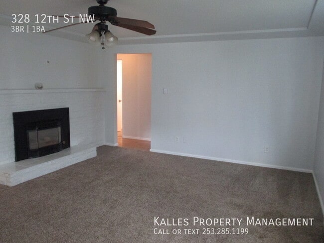 Building Photo - **PENDING APP**Cute 3 Bed 1 Bath home in P...