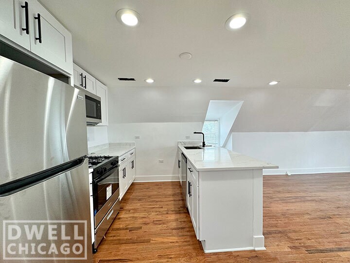 Foto principal - 1362 N Bosworth Ave
