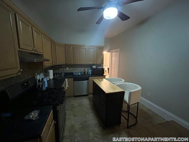 Foto del edificio - 279 Webster St