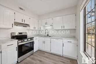 Building Photo - 1665 Brownstone Blvd