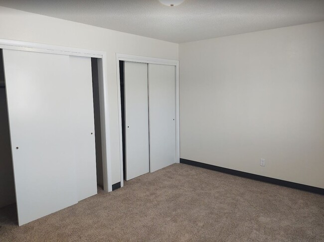Building Photo - 308 29th Street Dr SE
