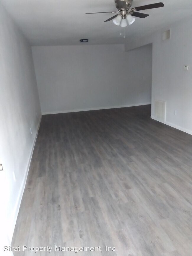 Foto del edificio - 813-825 E Carson