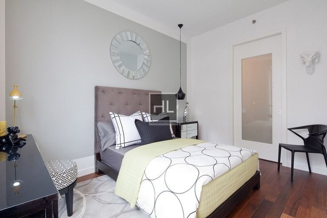 Foto del edificio - Gorgeous 1 BR W/ Balcony In N Williamsburg