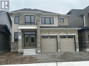 Building Photo - 136 Thicketwood Ave
