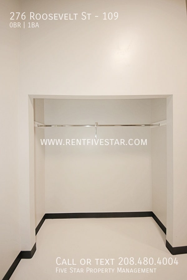 Foto del edificio - 276 Roosevelt St