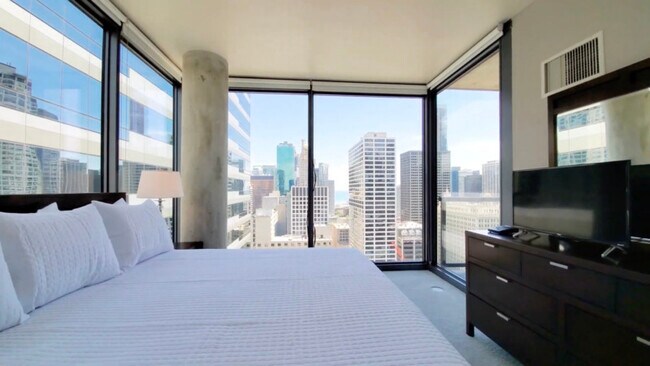 Foto del edificio - 501 N State St