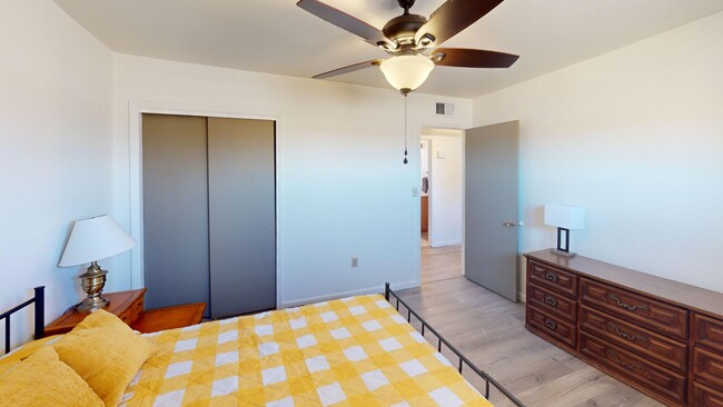 Foto del edificio - 2 Bedroom - 1 Bath Fully Furnished Apartment