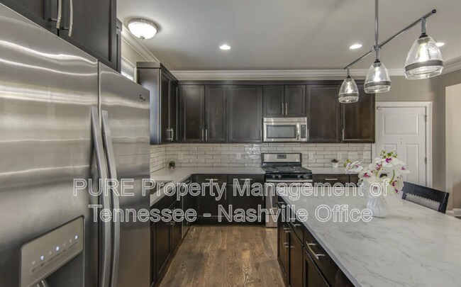 Building Photo - 903 Cheatham Pl