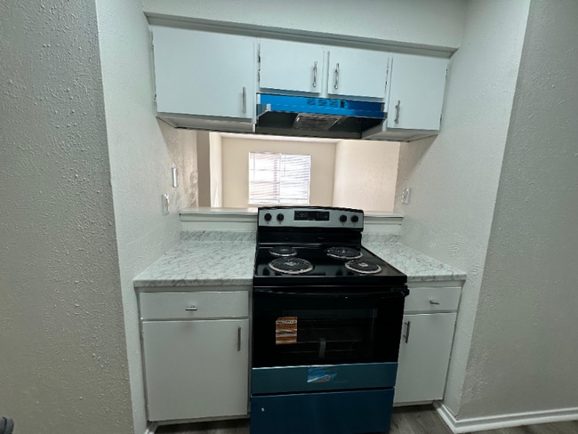 Building Photo - 948 Whittington Ave