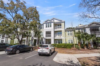 Building Photo - 2332 Chatelain Way